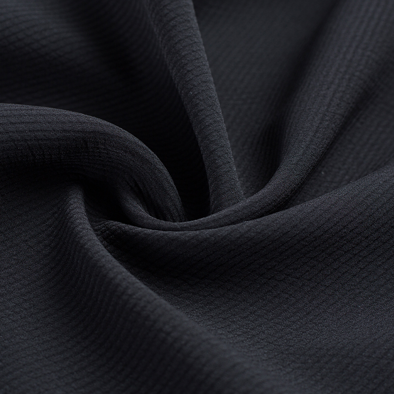 HY132 250GSM 100%P 600D grand tissu mélangé en soie sergé